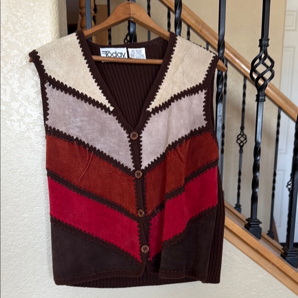 1970’s Brown Patchwork Wide-Leg Pants with Matching Vest - Picture 4 of 6